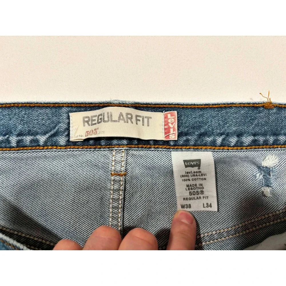 Levis 505 Regular Fit Jeans Mens 38x34 Medium Wash Blue Straight Leg Denim